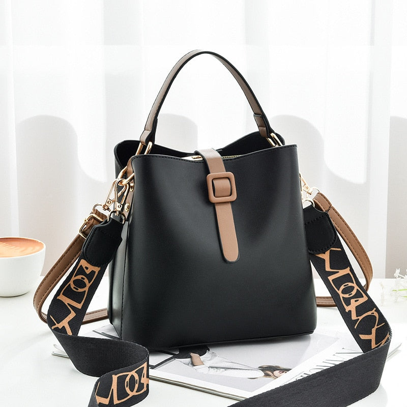 Bolsa Feminina Transversal Luxo